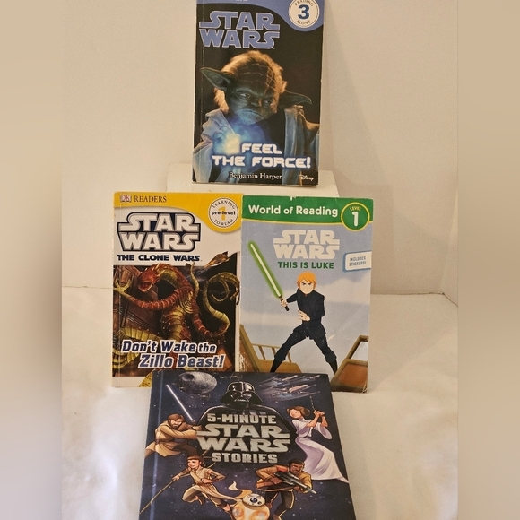 STAR WARS Children's Book Bundle of 4  Paper back Various titles and levels - Picture 3 of 16